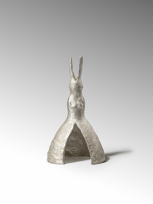 leiko_ikemura_usagi_silber_2025__silber_17_x_85_x_85_cm_foto_atelier_von_philipp_von_matt.jpg