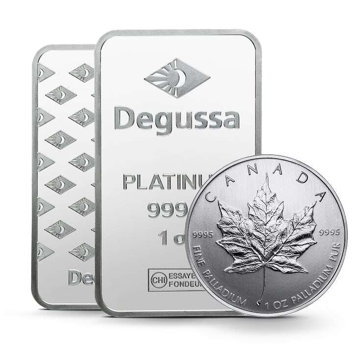 Platinbarren und Palladiummünze von Degussa und Kanada Maple Leaf, edelmetallisch glänzend auf weißem Hintergrund